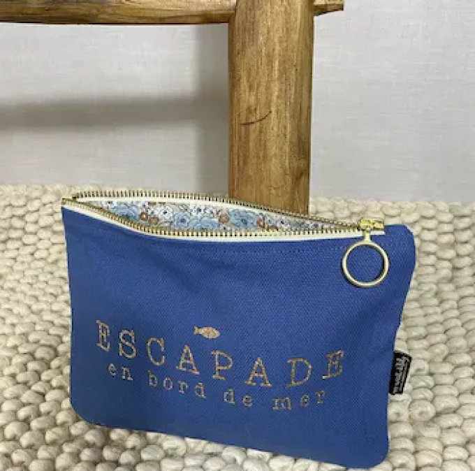 Trousse bleue "Escapade en bord de mer"