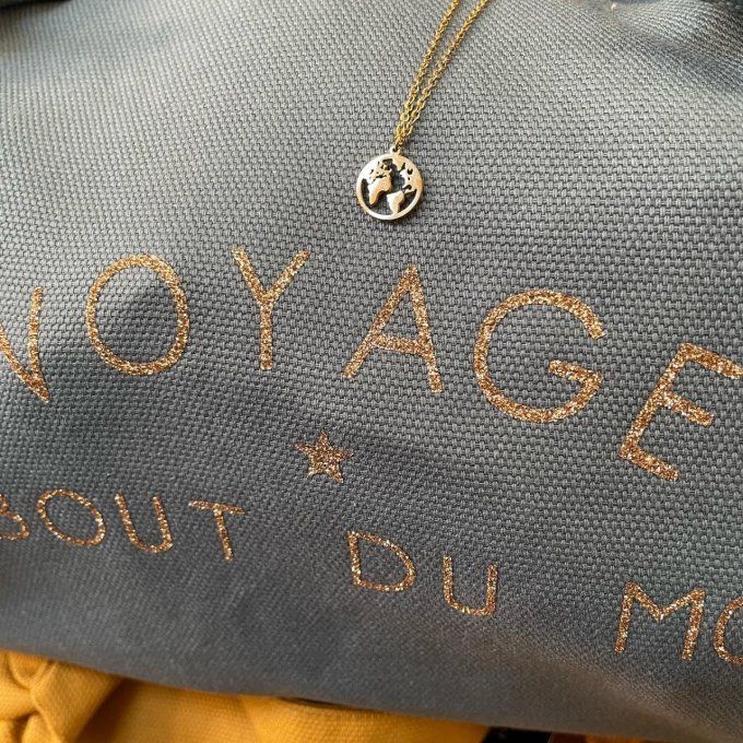 Collier doré WORLD