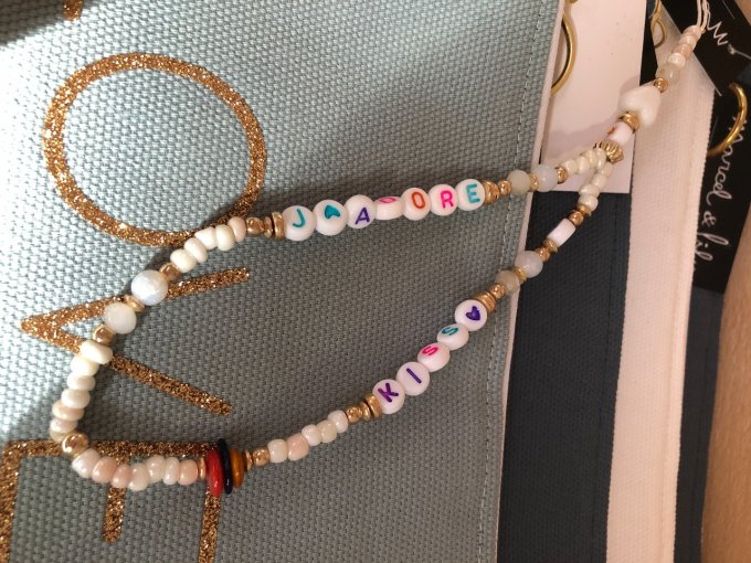 Bijoux cordon de téléphone avec perles 