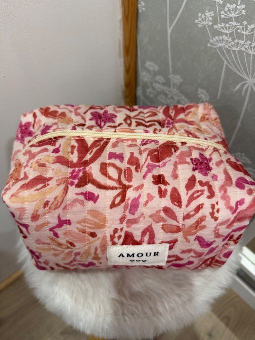 Trousse de toilette fleurie ecrue