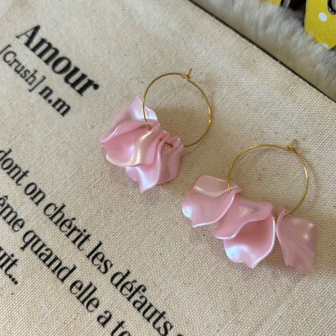 Boucles PETALES NACRE