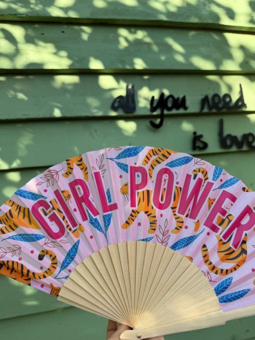 Éventail Girl Power