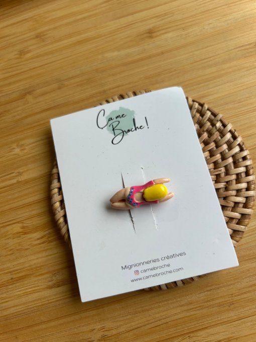 Broche Nageuse rose et jaune 