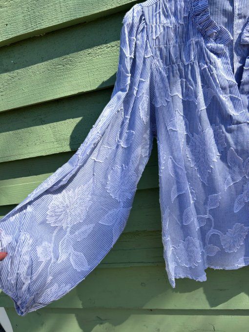 Blouse bleue MERIDA 