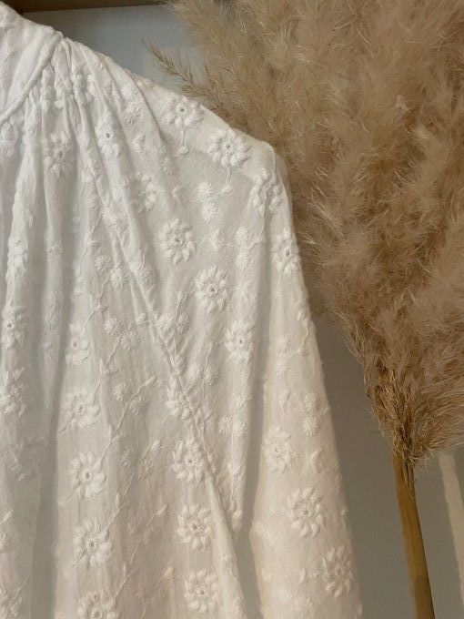 Chemise brodée blanche SKYROS